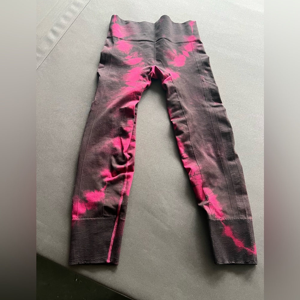 Lululemon workout leggings